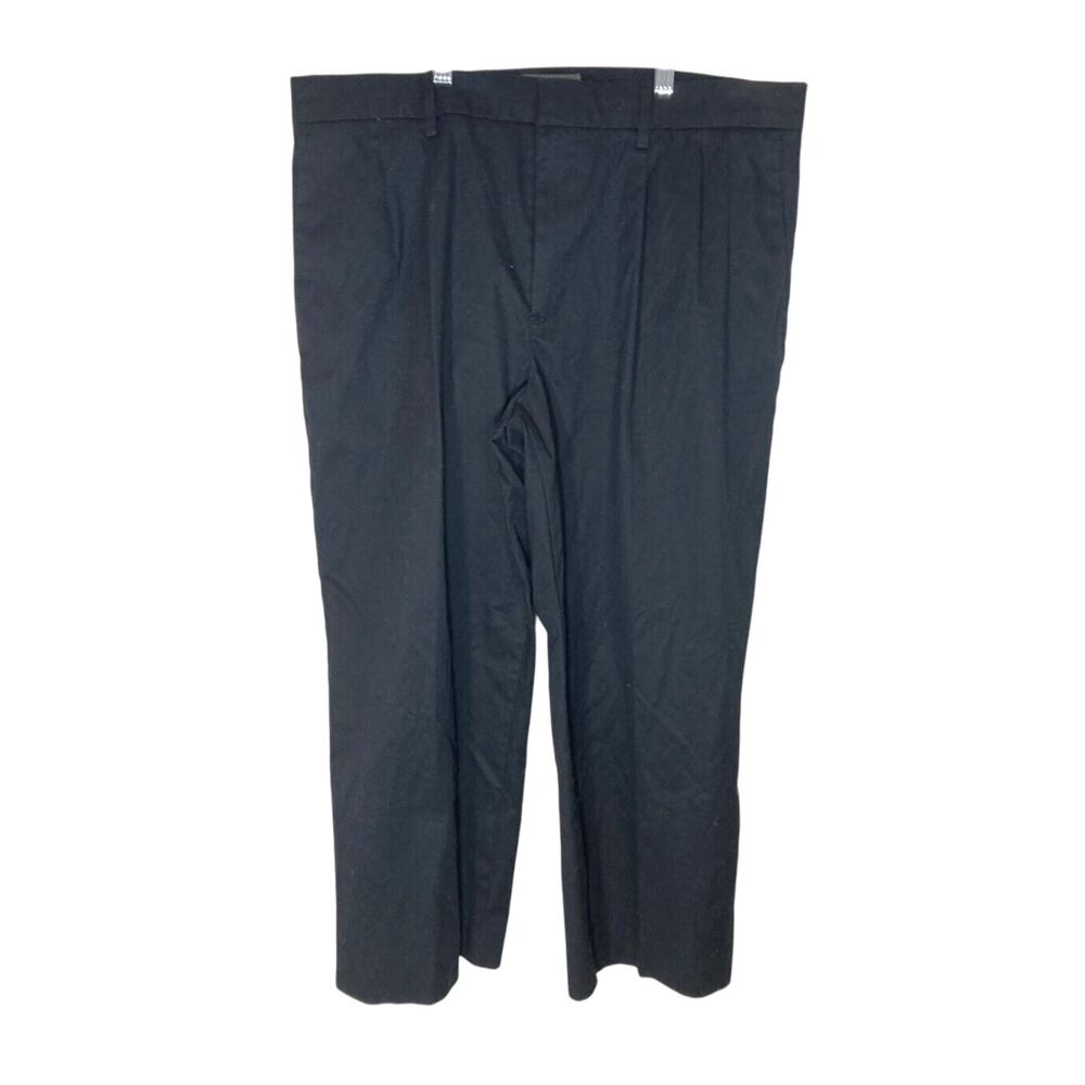 Docker's Men's Black Old Money 36x30L  Utility Khaki Classic Pants